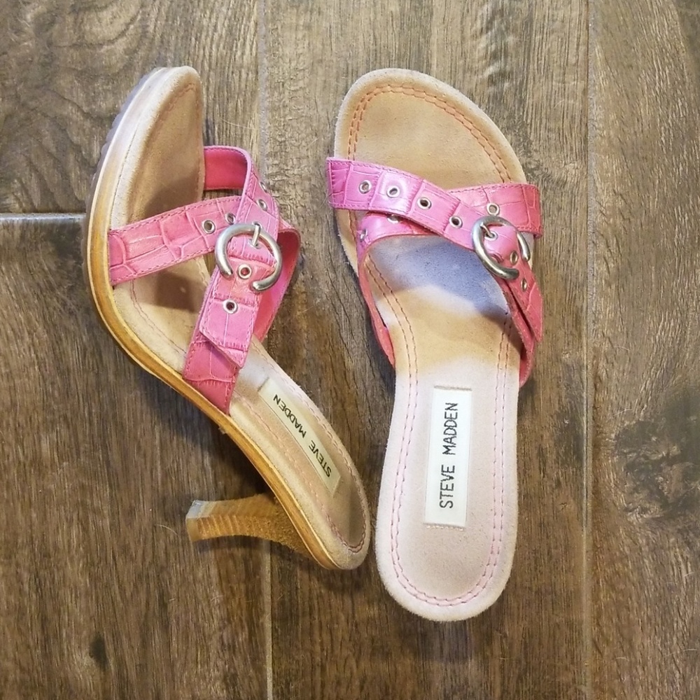 Steve Madden ▪Vintage pink crocodile leather heels